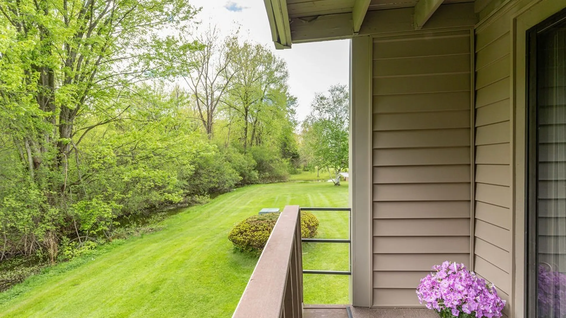 Property at 156 Watertree Drive, DeWitt, NY 13057 4