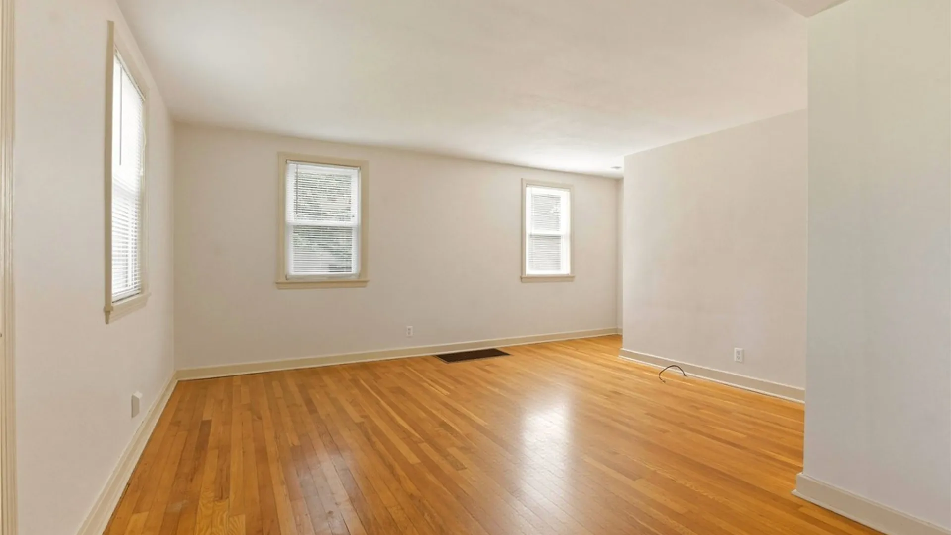 Property at 818 Roosevelt Avenue, Rome, NY 13440 10