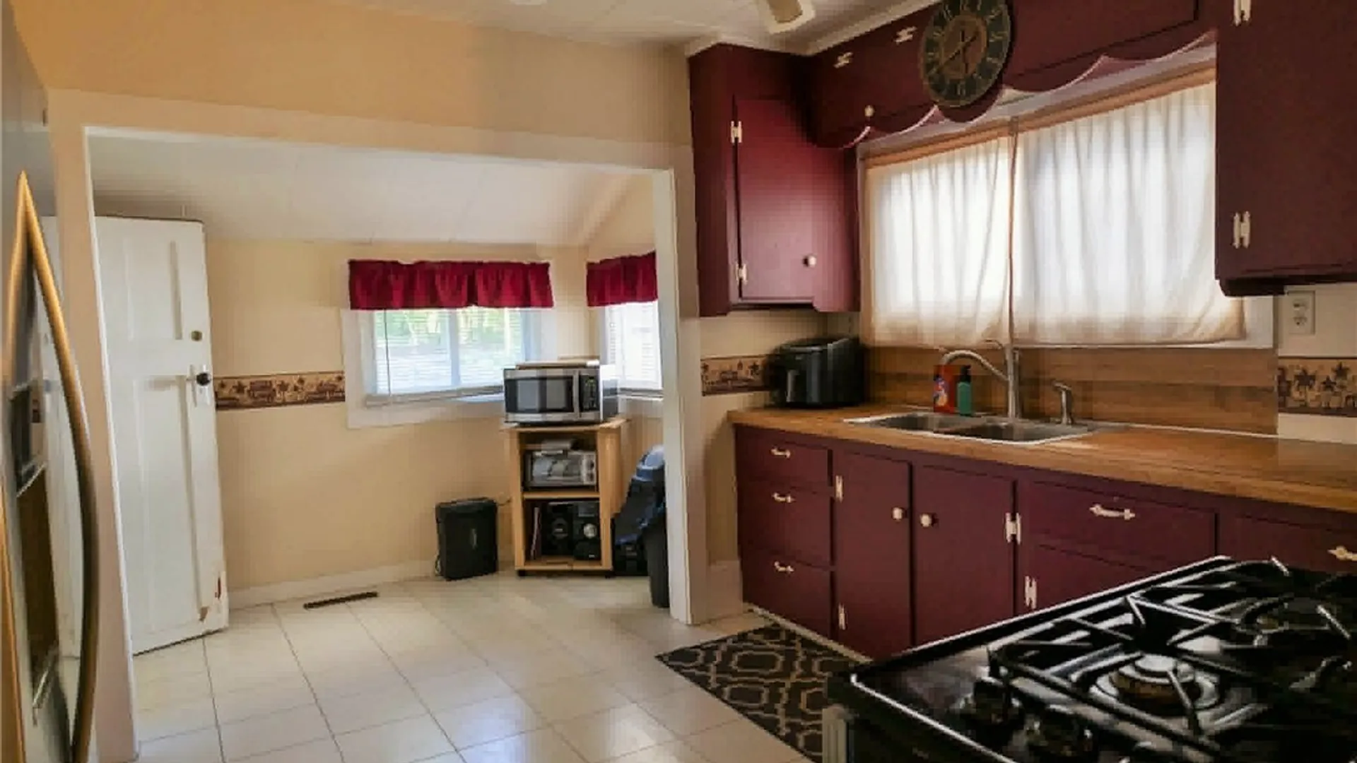 Property at 1 Elm St, Bath, NY 14810 8