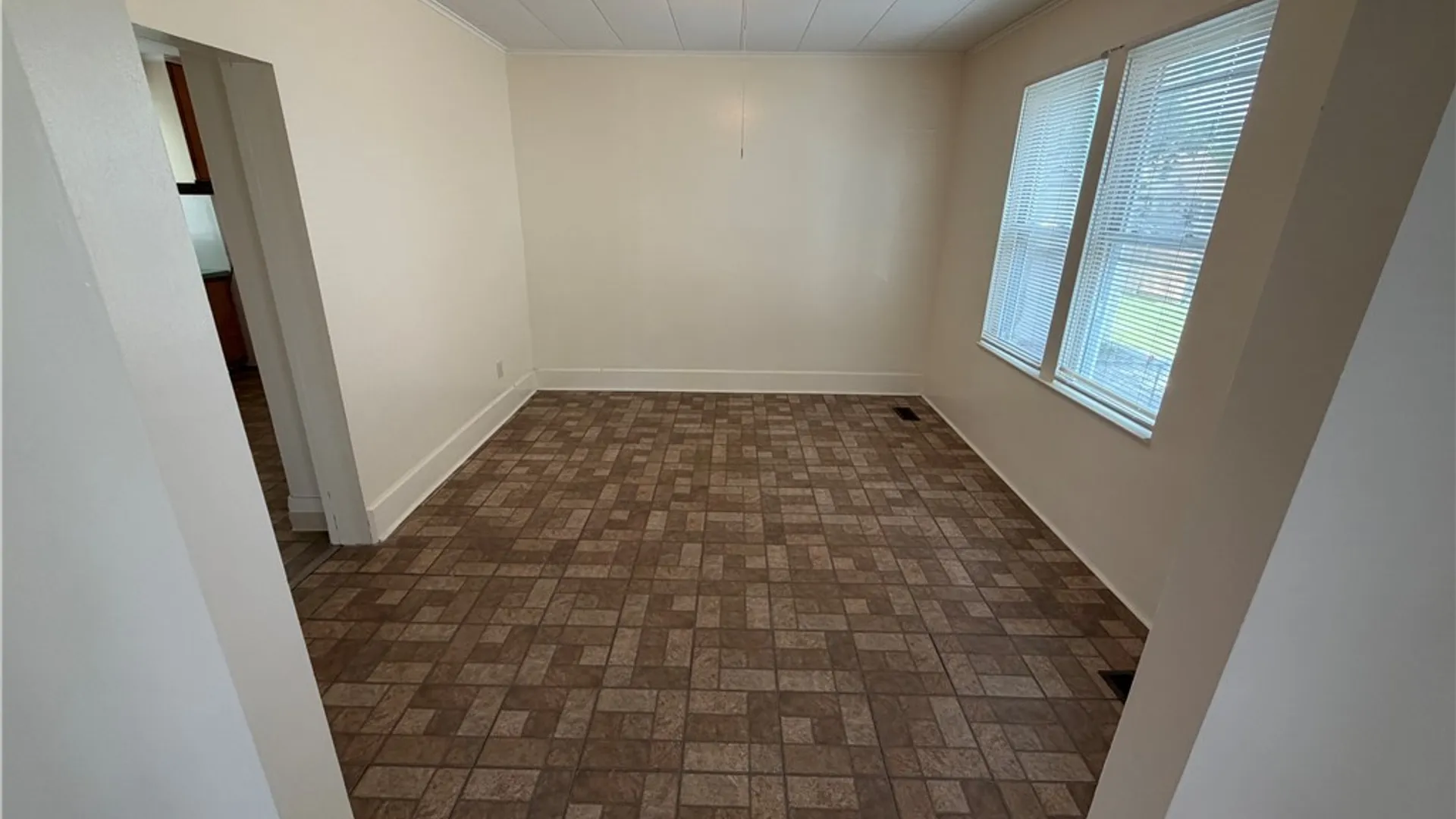 Property at 127 Burdick Avenue, Syracuse, NY 13208 10
