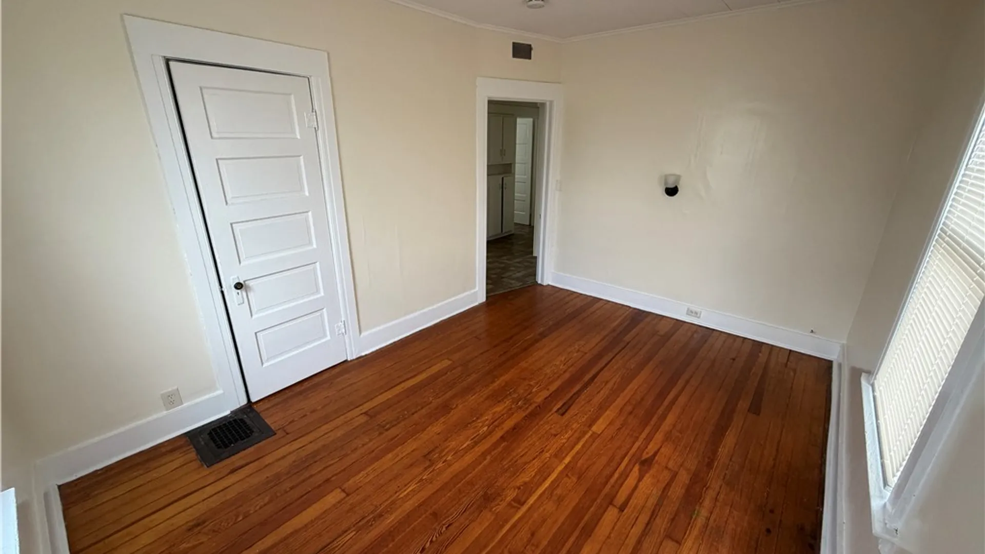 Property at 127 Burdick Avenue, Syracuse, NY 13208 23