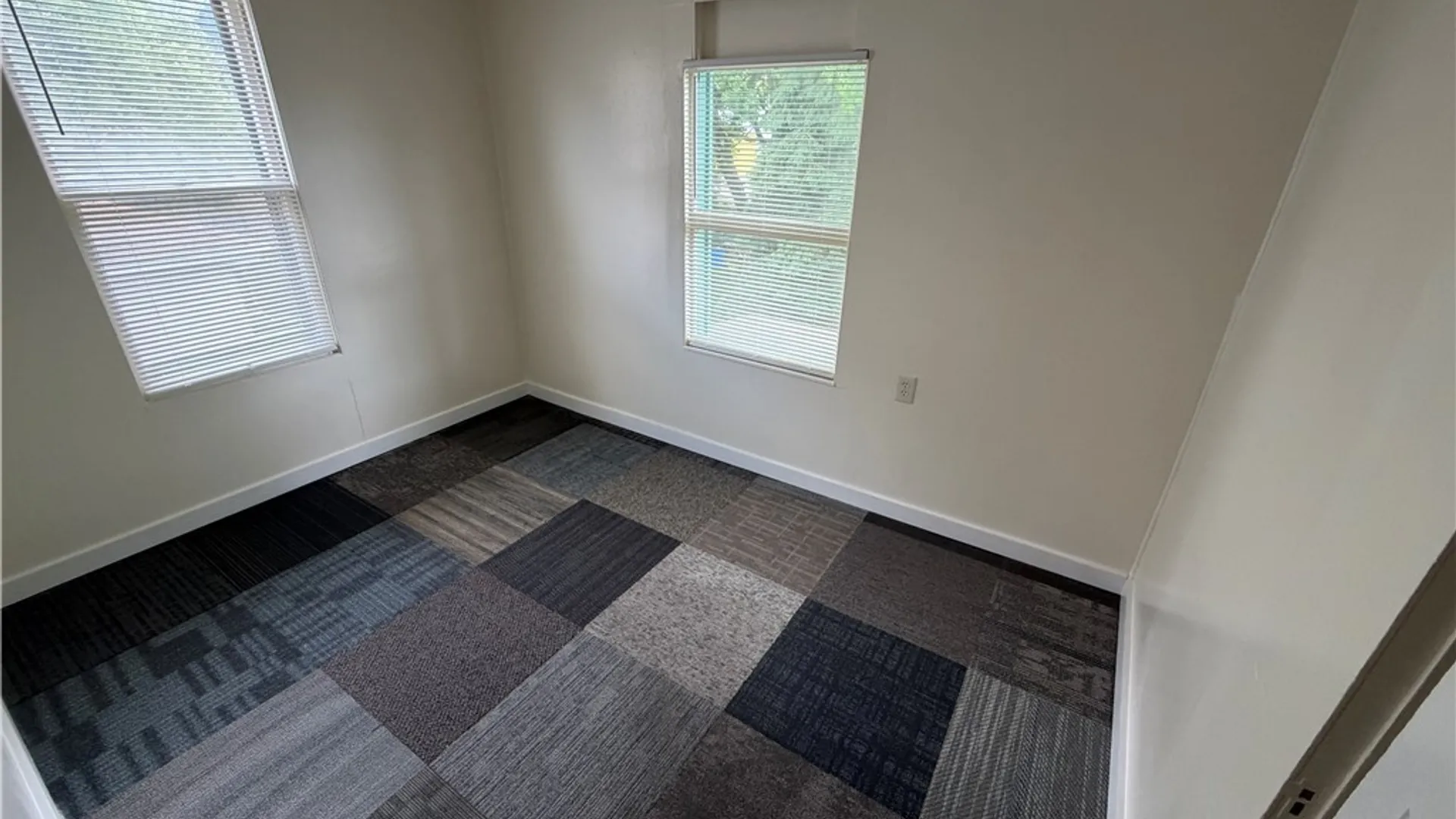Property at 127 Burdick Avenue, Syracuse, NY 13208 26