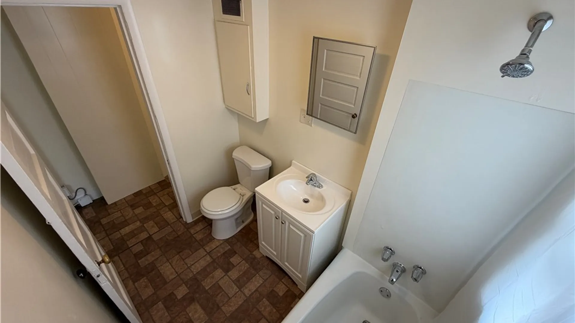 Property at 127 Burdick Avenue, Syracuse, NY 13208 28