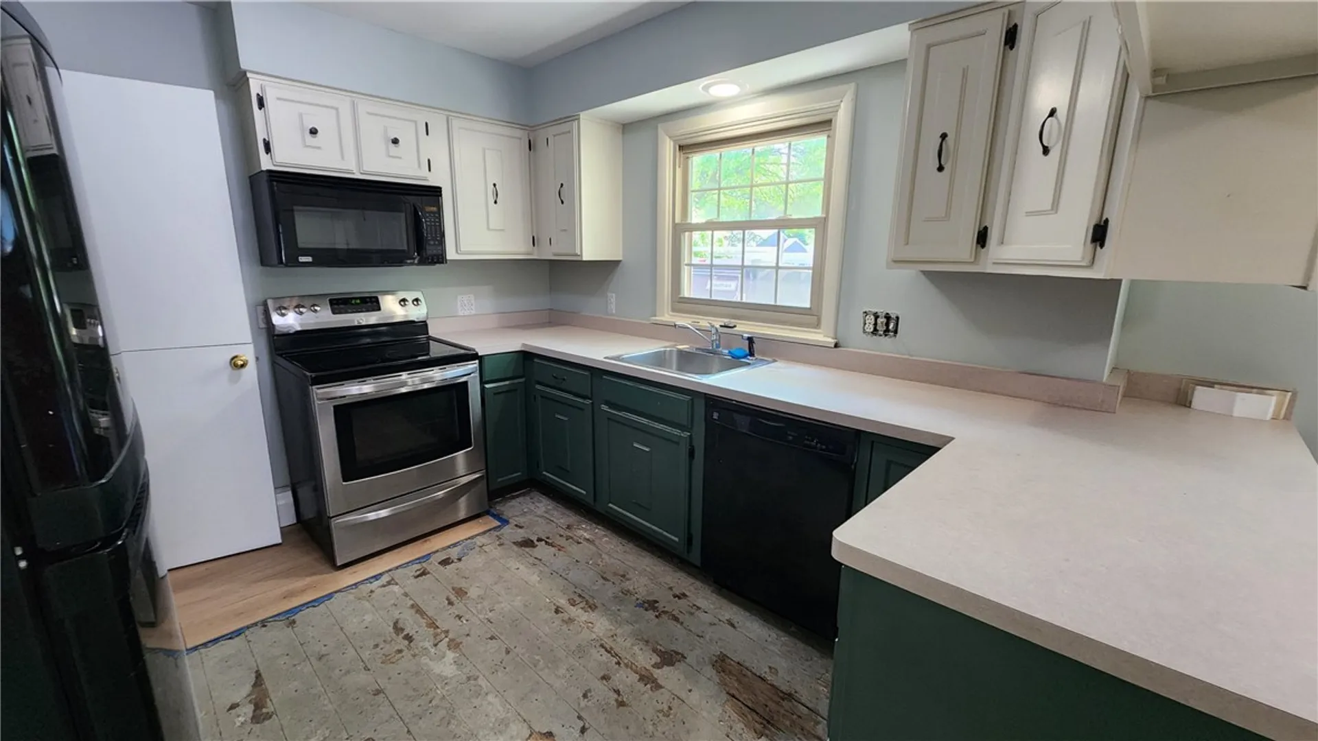 Property at 263 Crestwood Boulevard, Gates, NY 14624 10