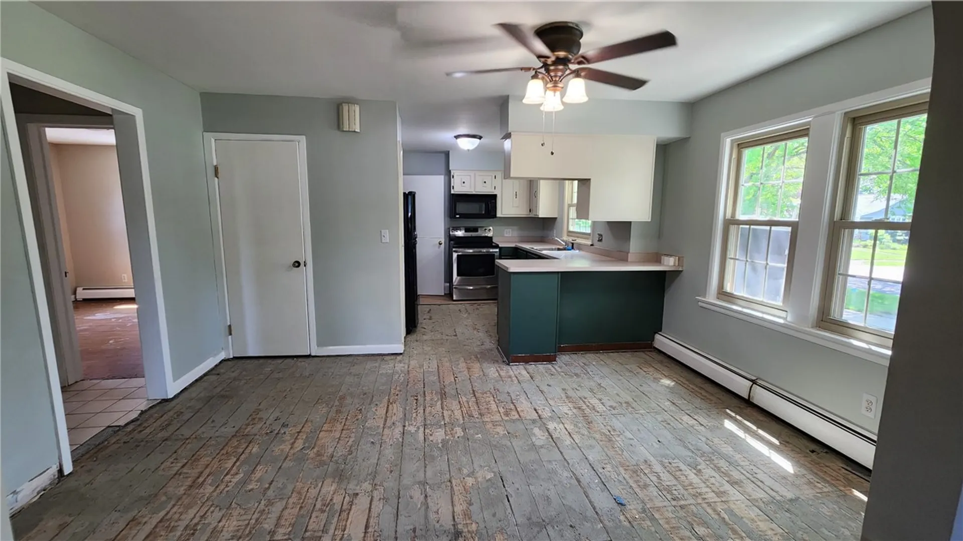 Property at 263 Crestwood Boulevard, Gates, NY 14624 8