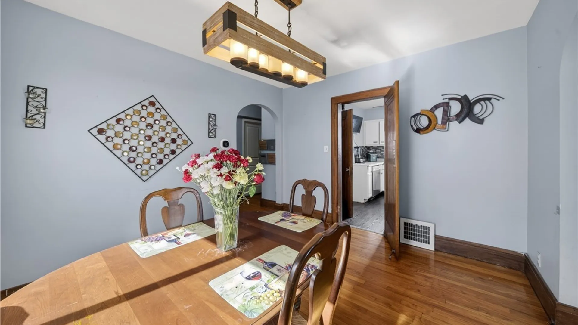 Property at 148 Winthrop Rd, Syracuse, NY 13206 16