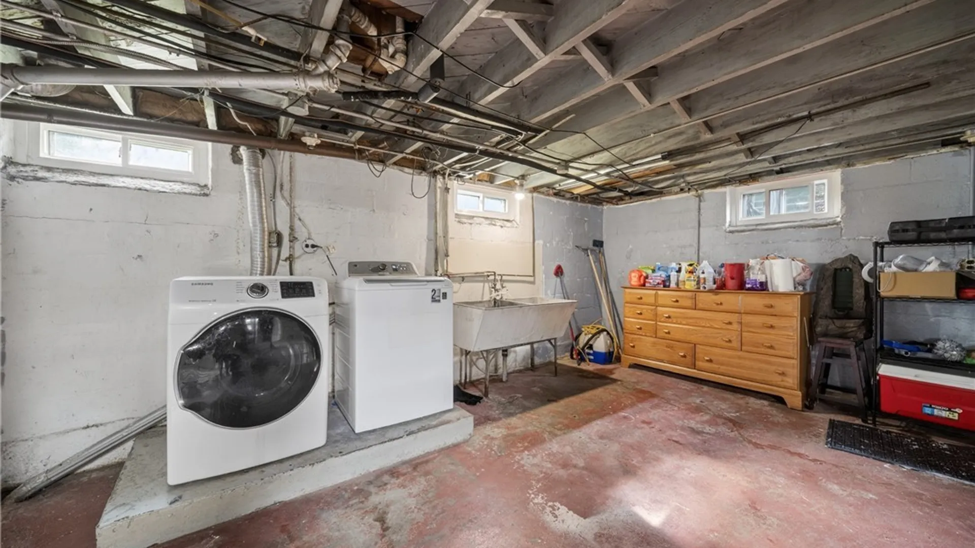 Property at 148 Winthrop Rd, Syracuse, NY 13206 41