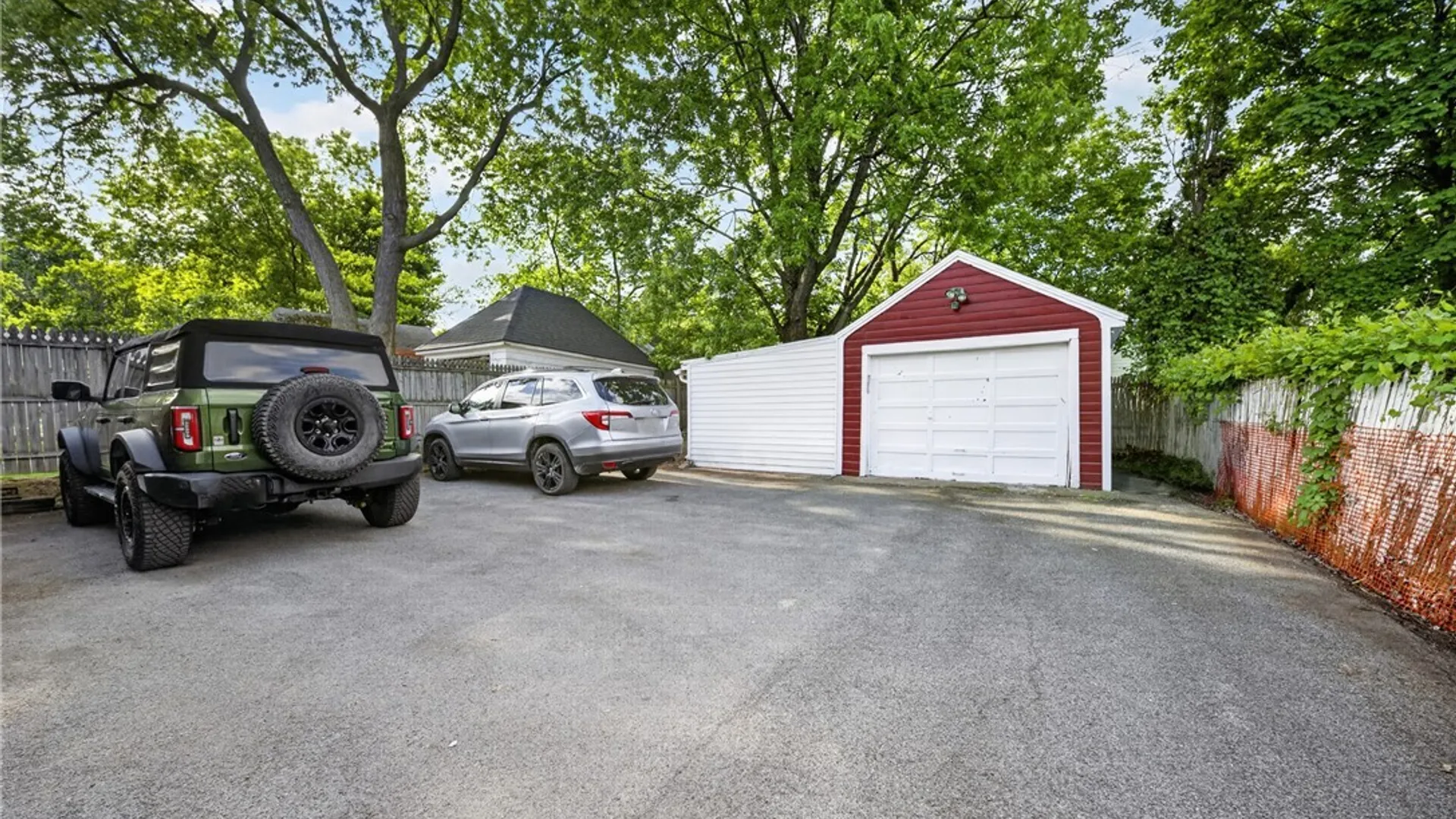 Property at 148 Winthrop Rd, Syracuse, NY 13206 43