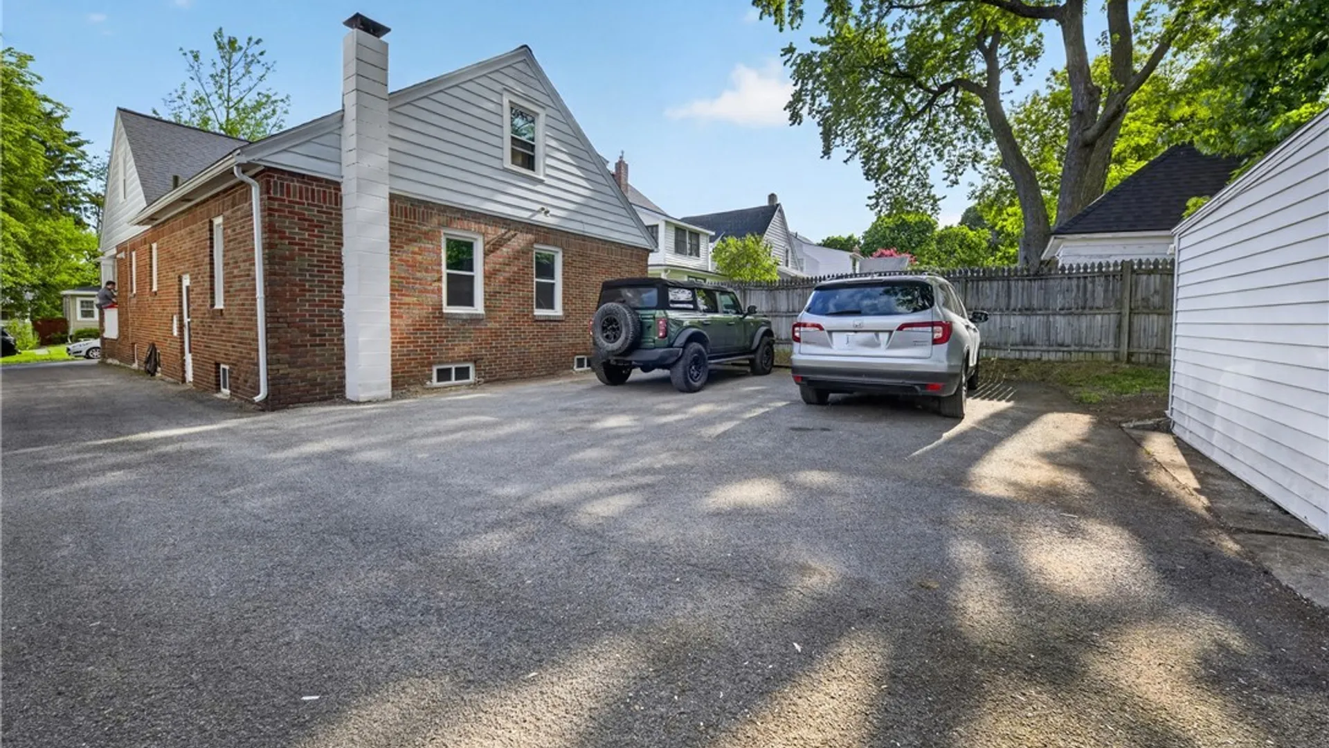 Property at 148 Winthrop Rd, Syracuse, NY 13206 44