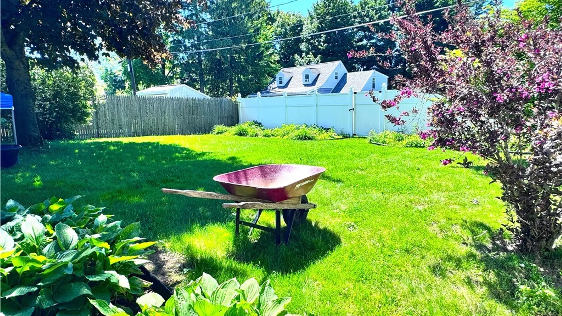 Property at 8 Hara Crescent, New Hartford, NY 13413 15