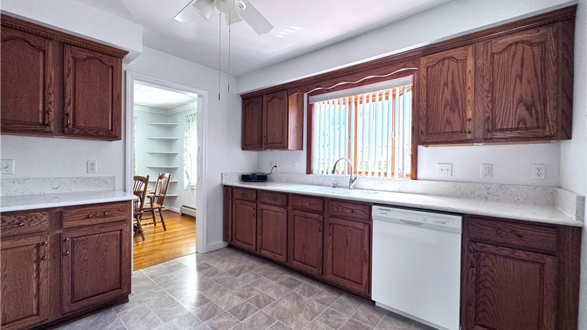 Property at 8 Hara Crescent, New Hartford, NY 13413 28