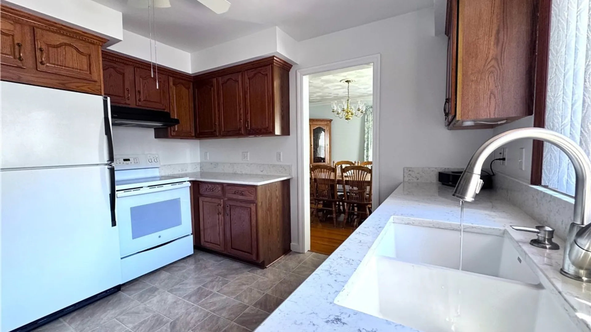 Property at 8 Hara Crescent, New Hartford, NY 13413 31