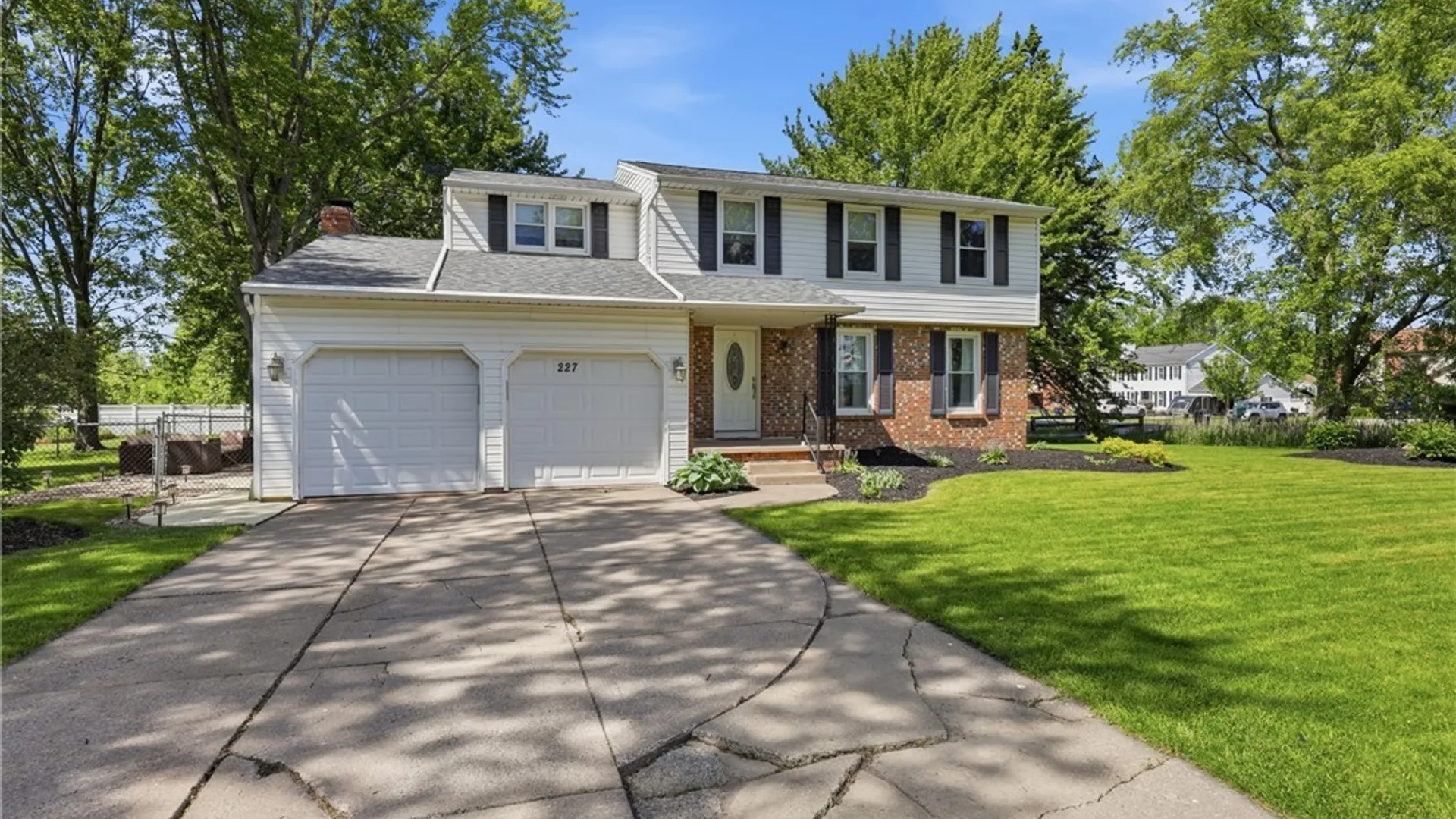 Property at 227 North Lane, Grand Island, NY 14072 2
