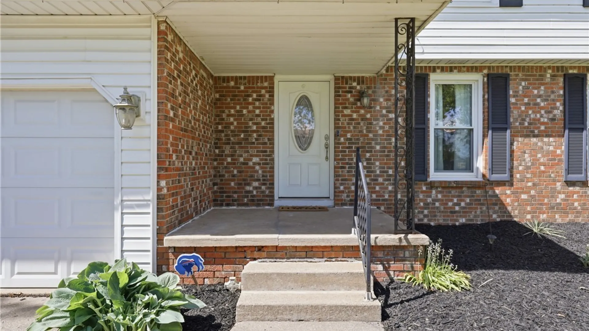 Property at 227 North Lane, Grand Island, NY 14072 3