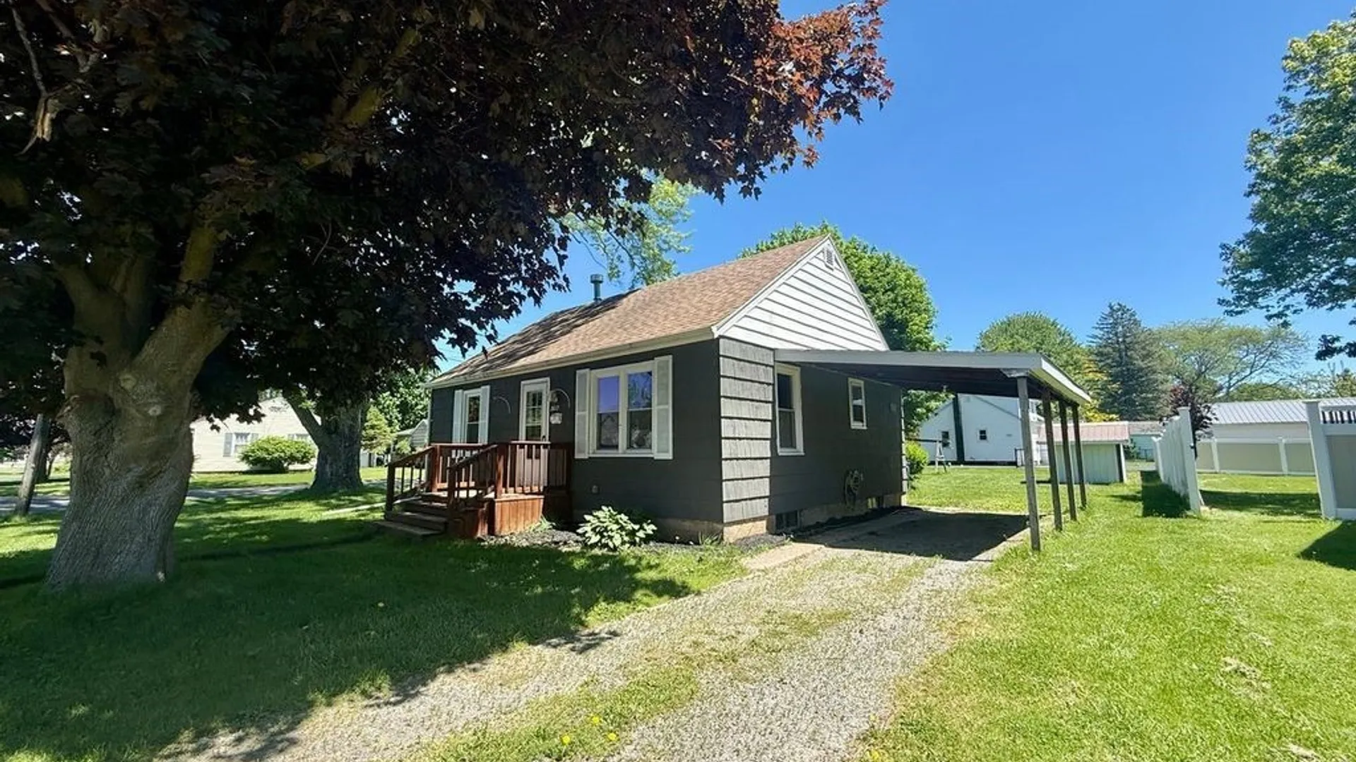 Property at 2617 Howard Avenue, Newfane, NY 14108 3