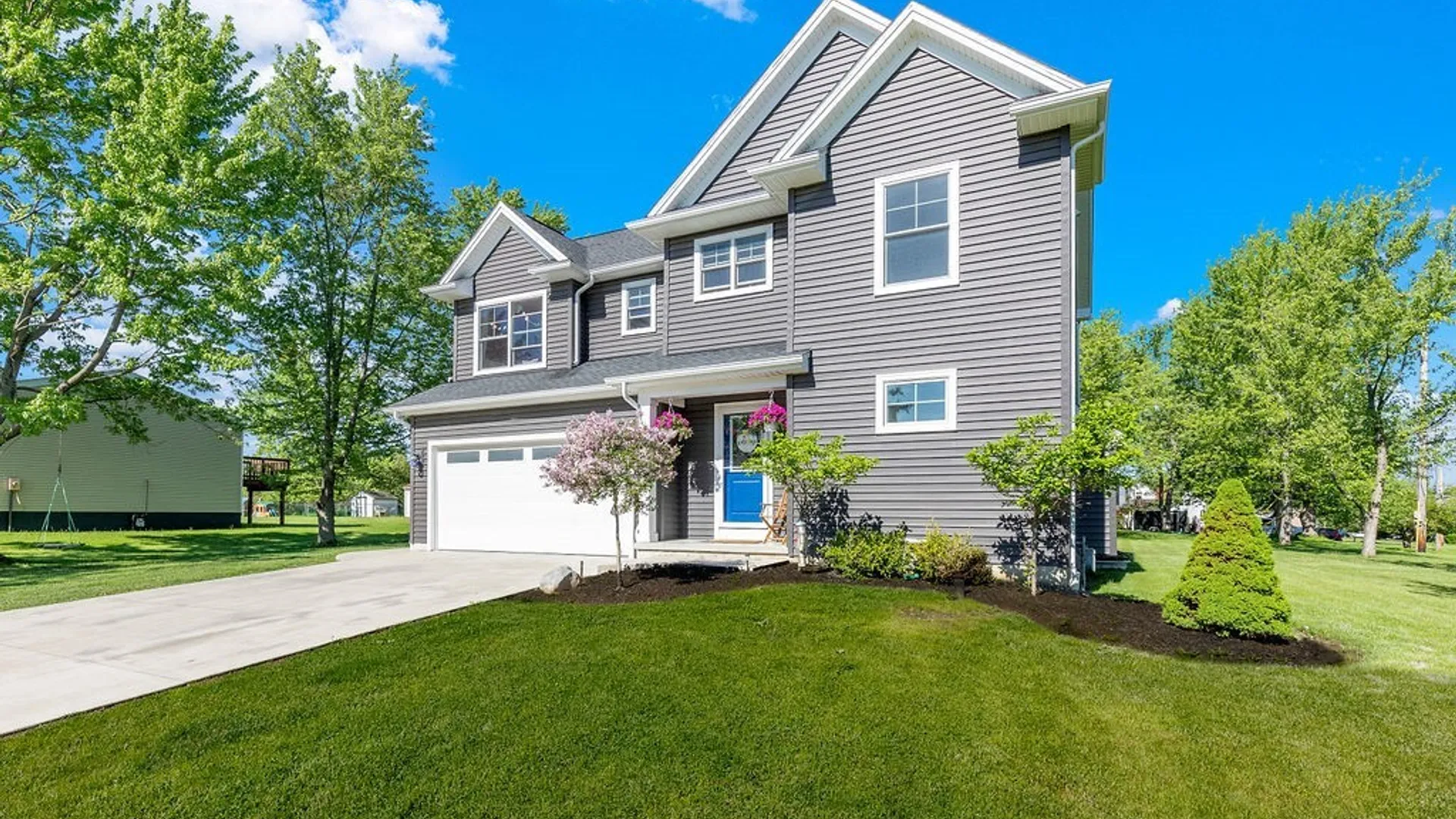 Property at 35 Lakewood Drive, Orchard Park, NY 14127 4