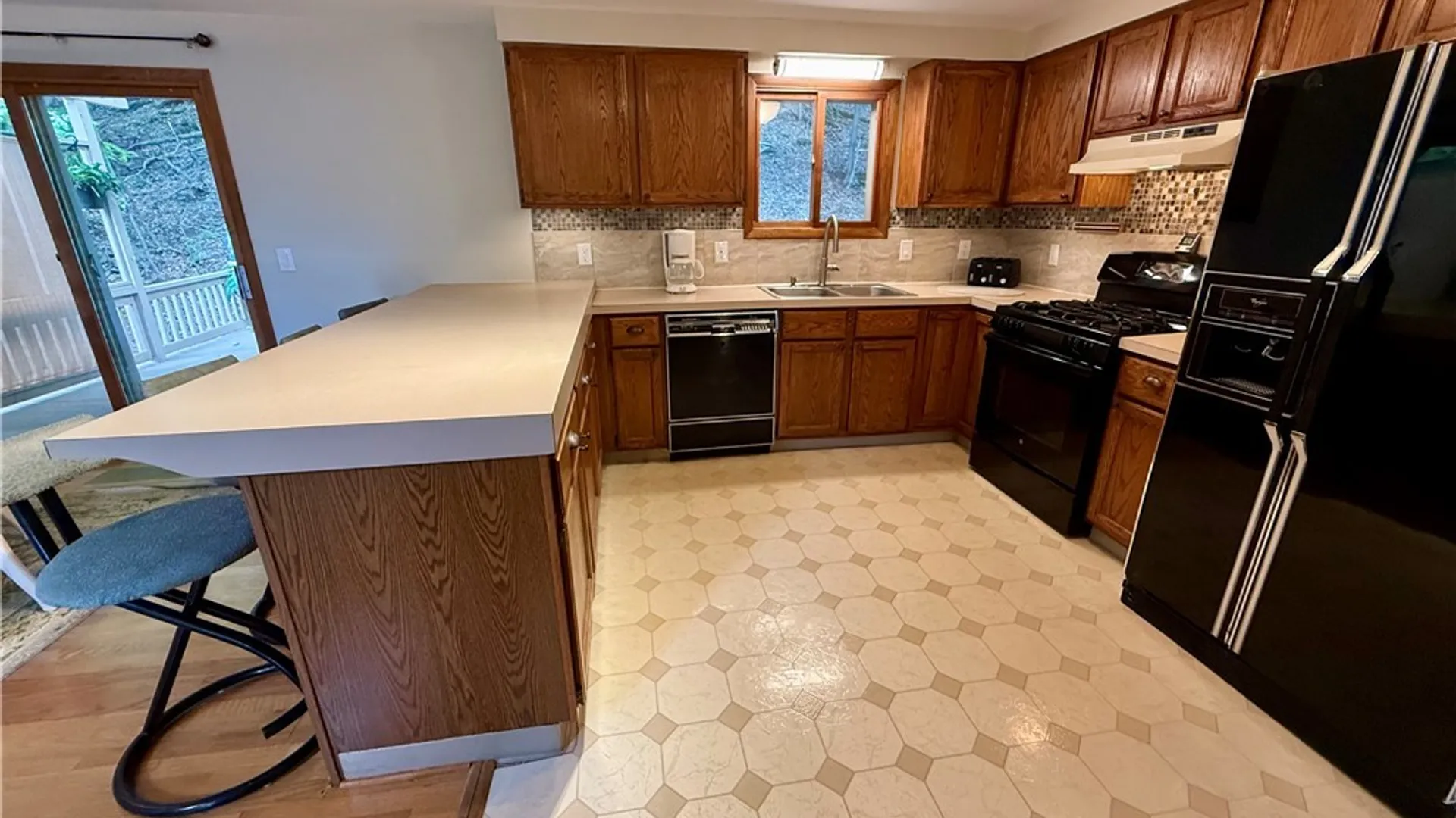 Property at 103 Viceroy Drive, Camillus, NY 13031 12