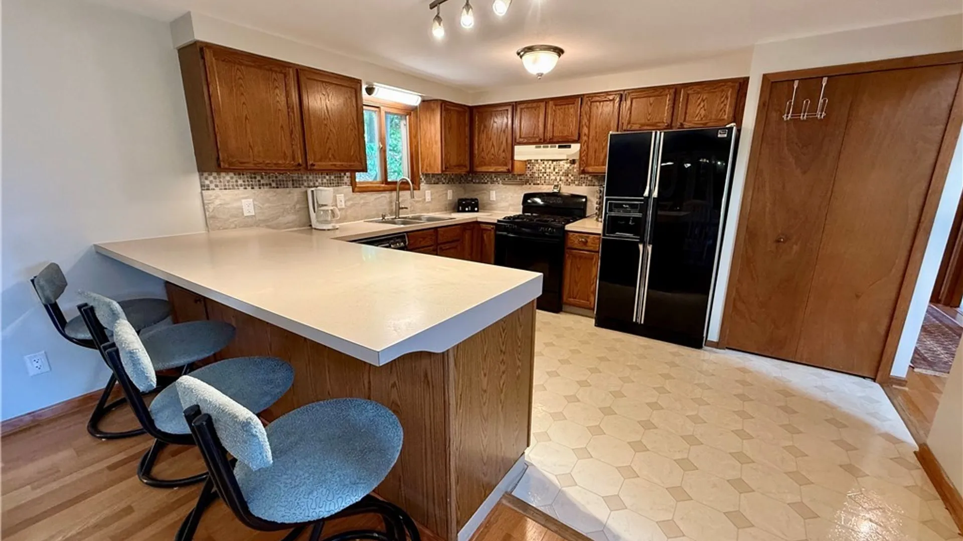Property at 103 Viceroy Drive, Camillus, NY 13031 13