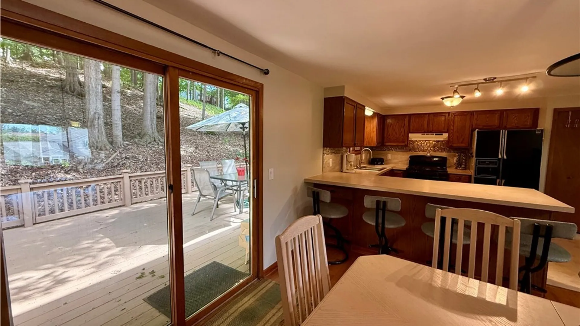 Property at 103 Viceroy Drive, Camillus, NY 13031 17
