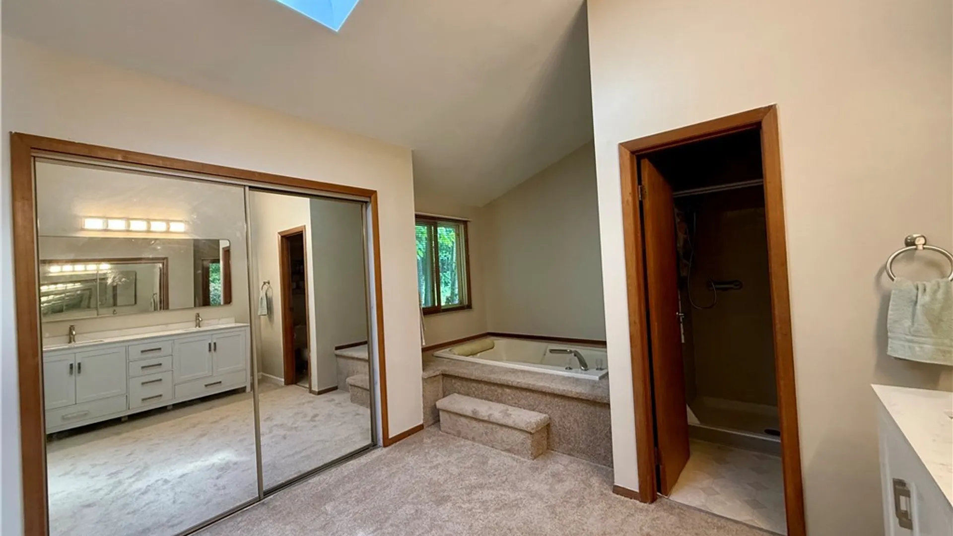 Property at 103 Viceroy Drive, Camillus, NY 13031 41