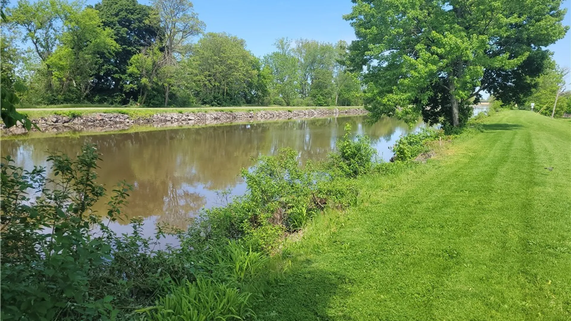 Property at 8 Butler Parkway, Royalton, NY 14105 41