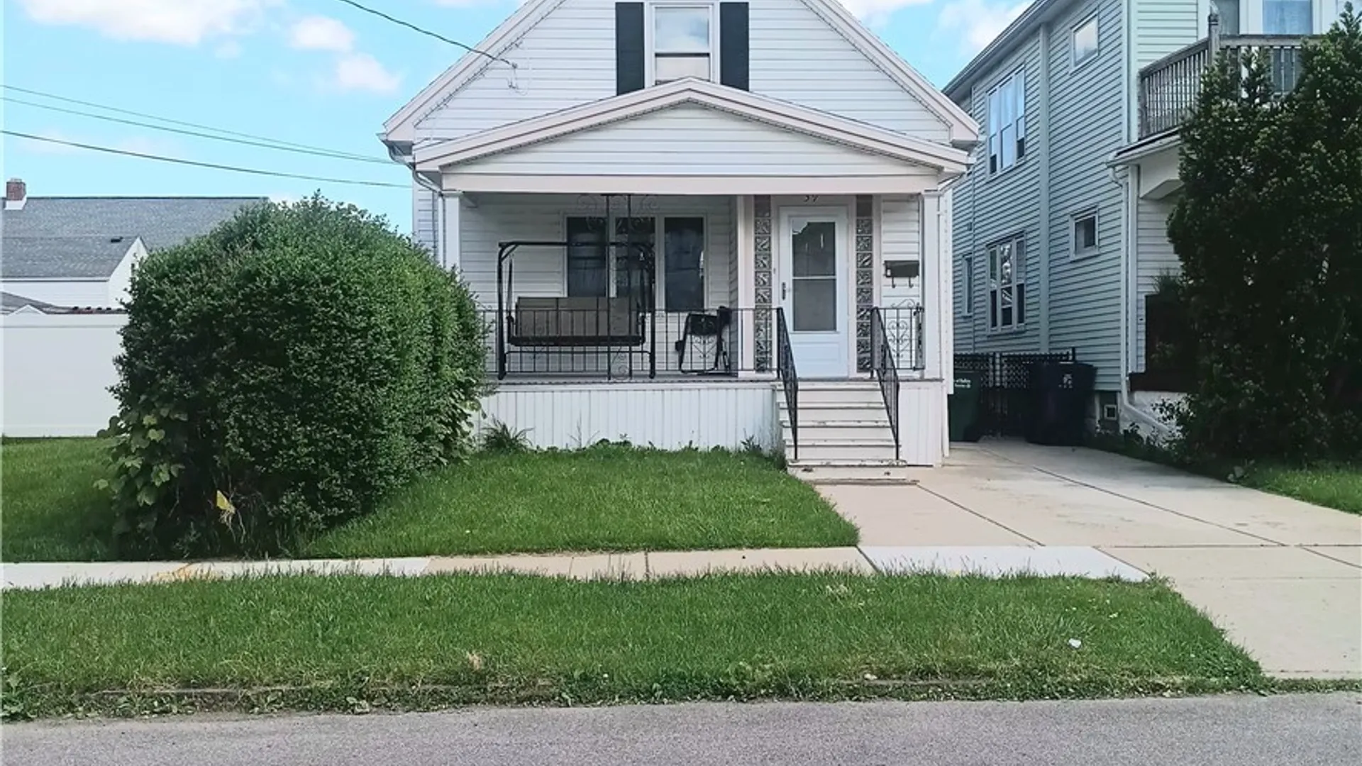 Property at 39 Rosedale St Street, Buffalo, NY 14207 2