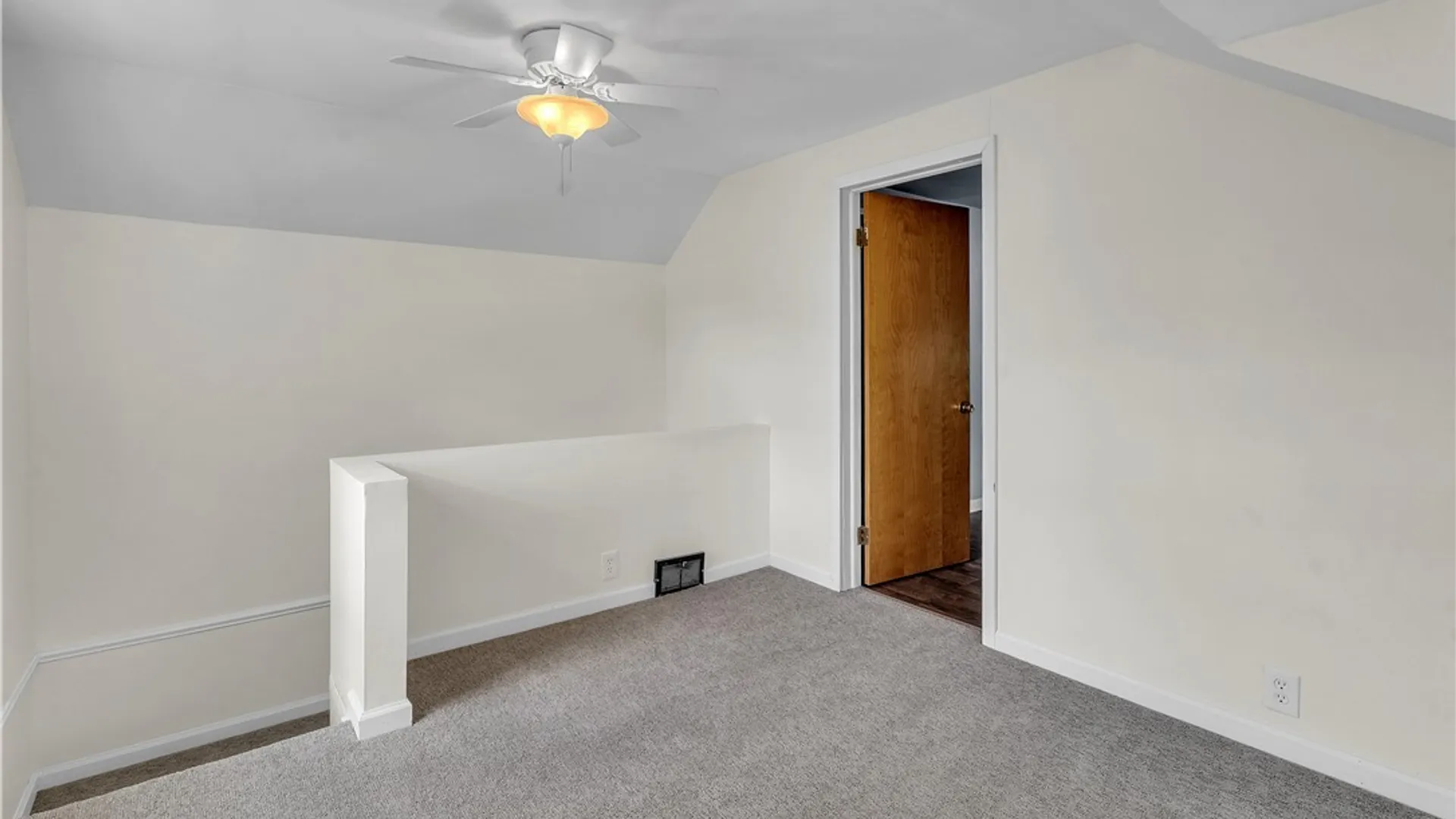 Property at 82 Treadwell Road, Tonawanda, NY 14150 24