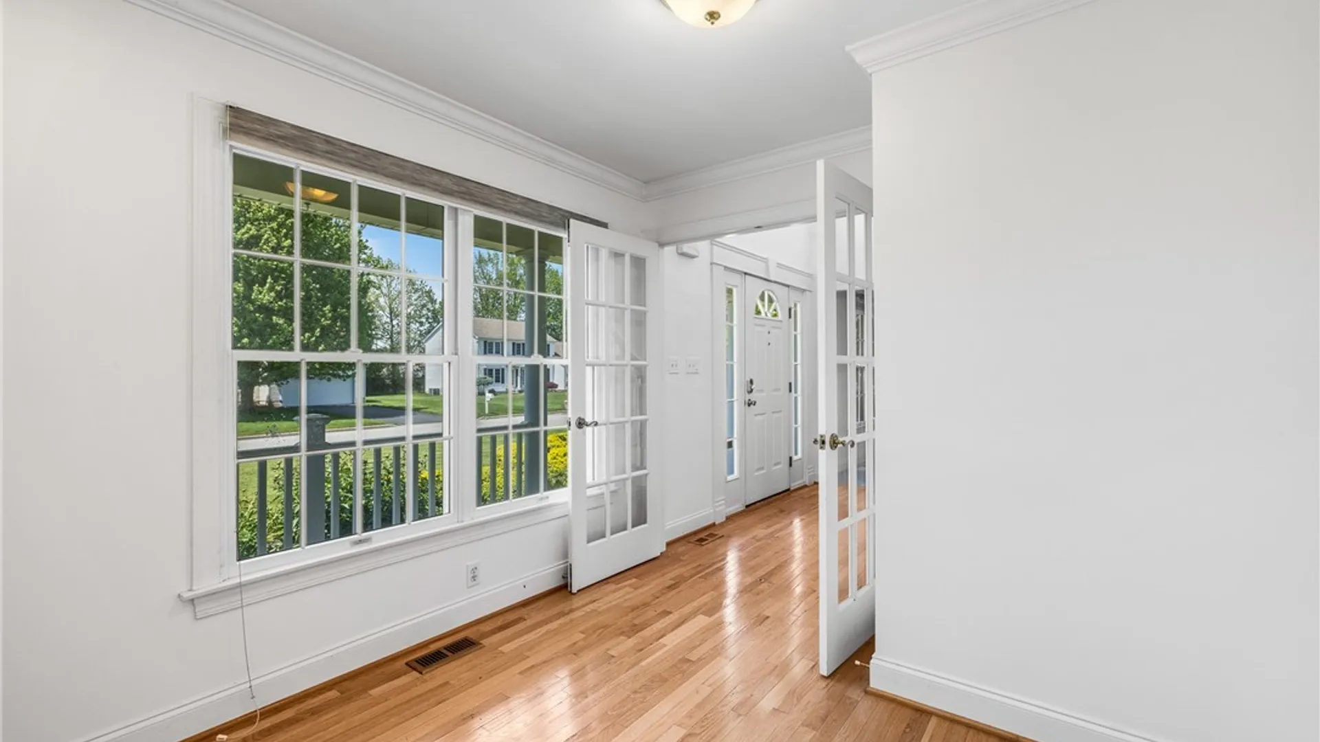 Property at 4169 Foxwood Lane, Clarence, NY 14221 17