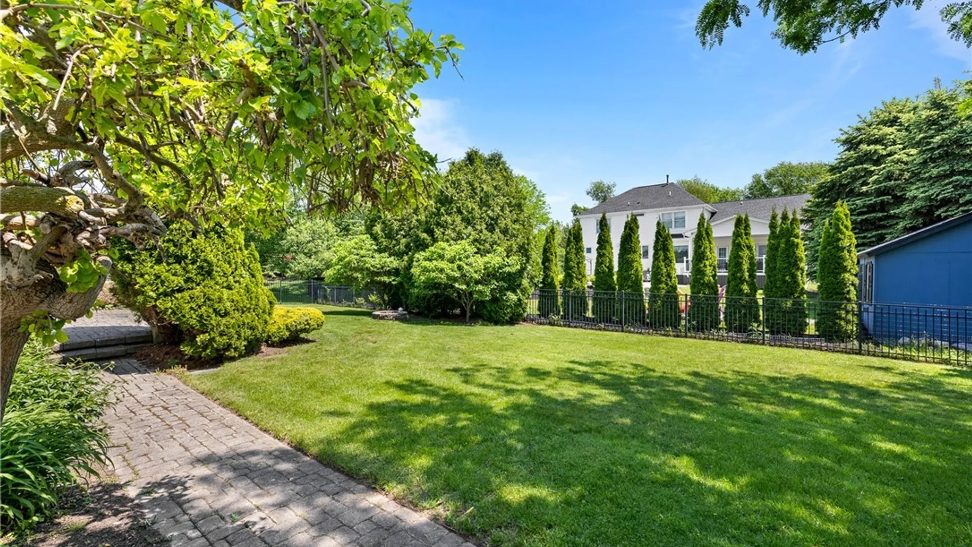 Property at 4169 Foxwood Lane, Clarence, NY 14221 42