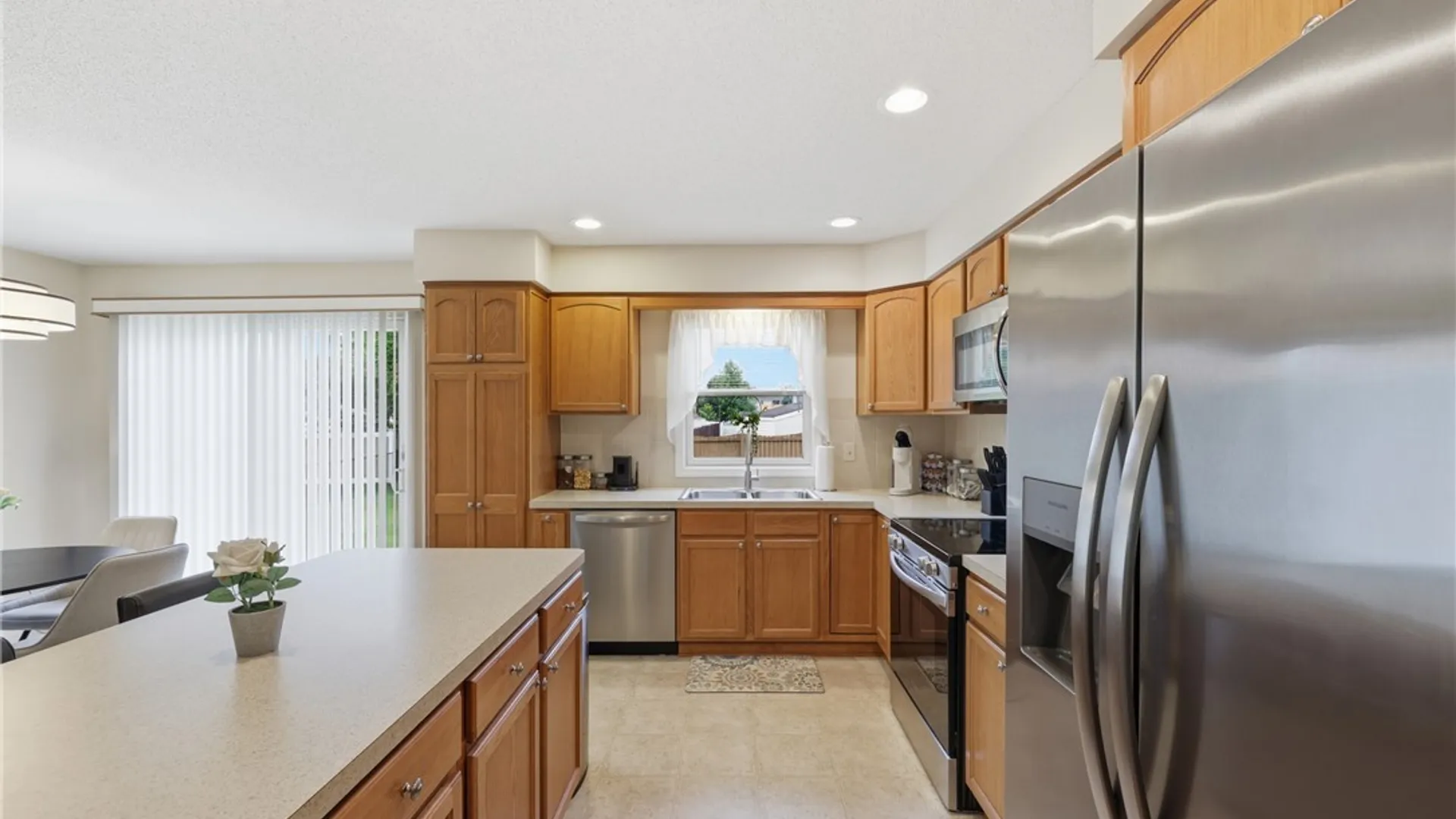 Property at 15 Ashwood Court, Lancaster, NY 14086 11