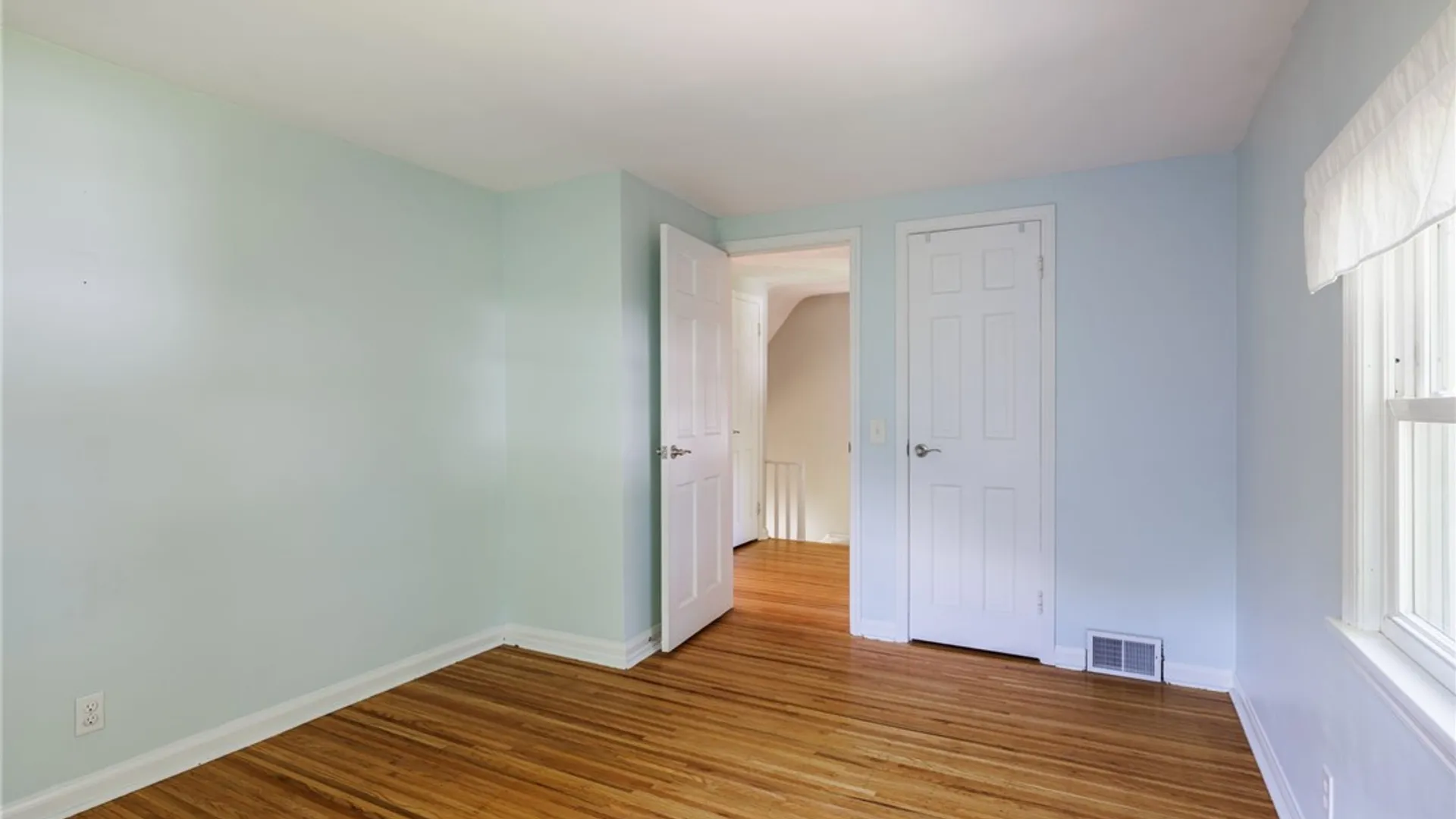 Property at 84 Sydenham Road, Irondequoit, NY 14609 21