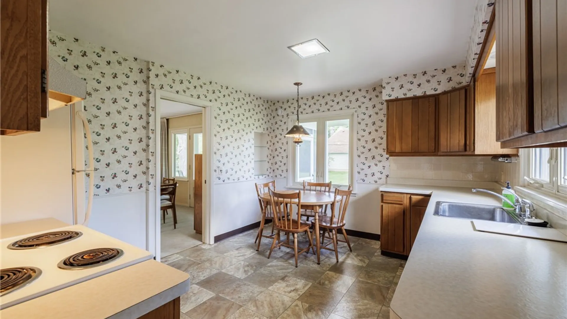 Property at 30 Danbury Circle, Brighton, NY 14618 10