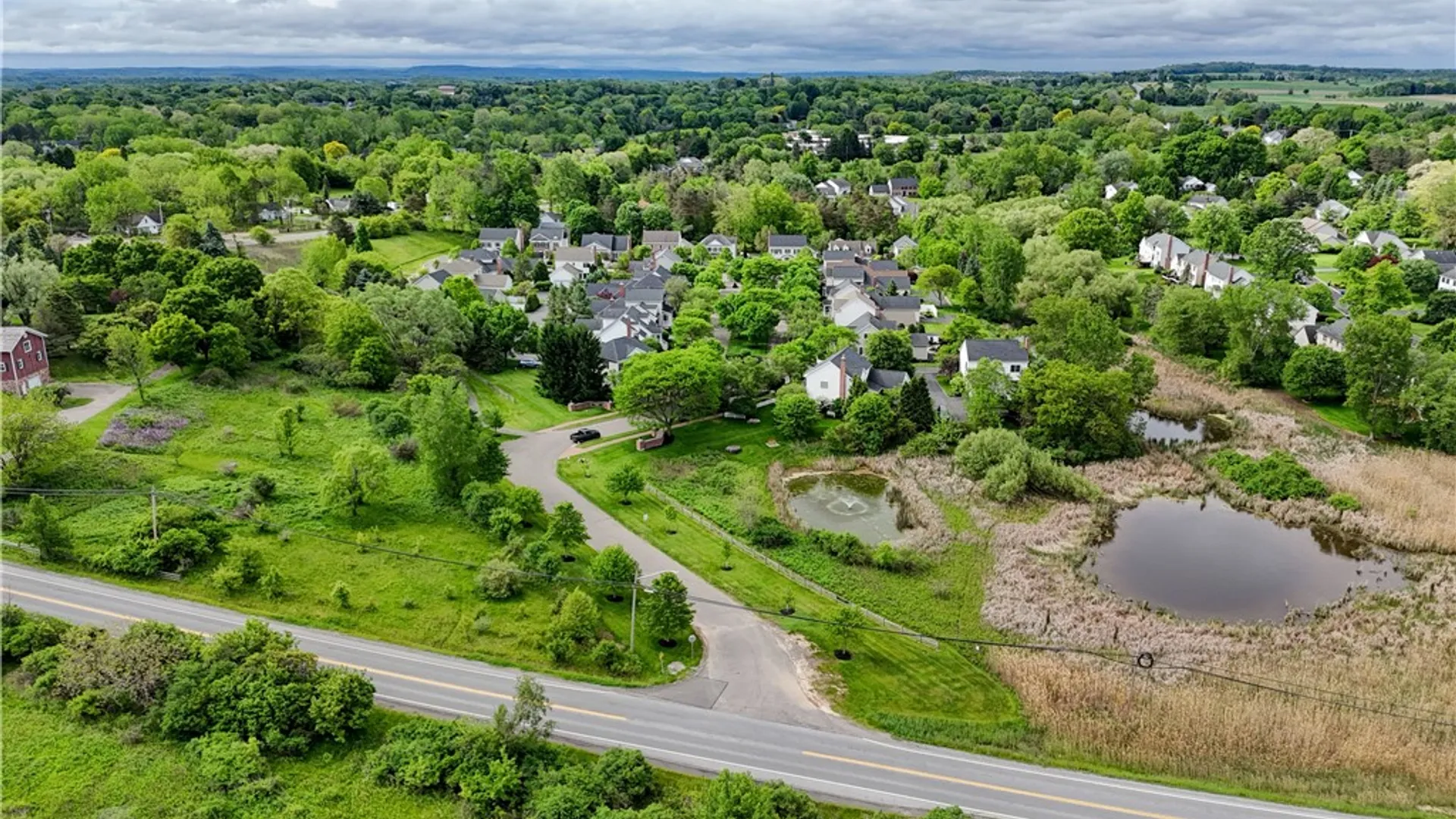 Property at 2 Founders Green, Pittsford, NY 14534 35