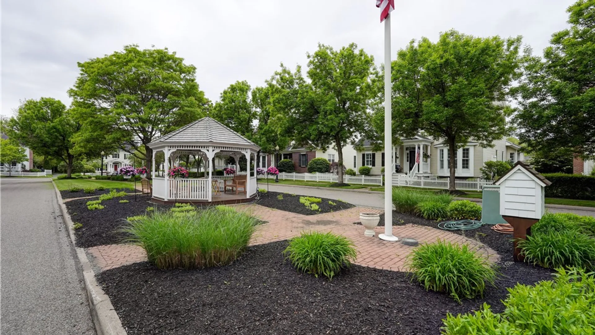 Property at 2 Founders Green, Pittsford, NY 14534 38