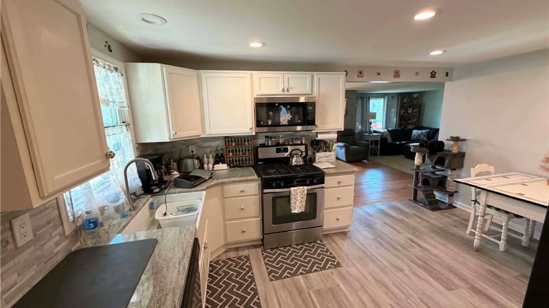 Property at 17 Warsaw Street, Lancaster, NY 14043 5