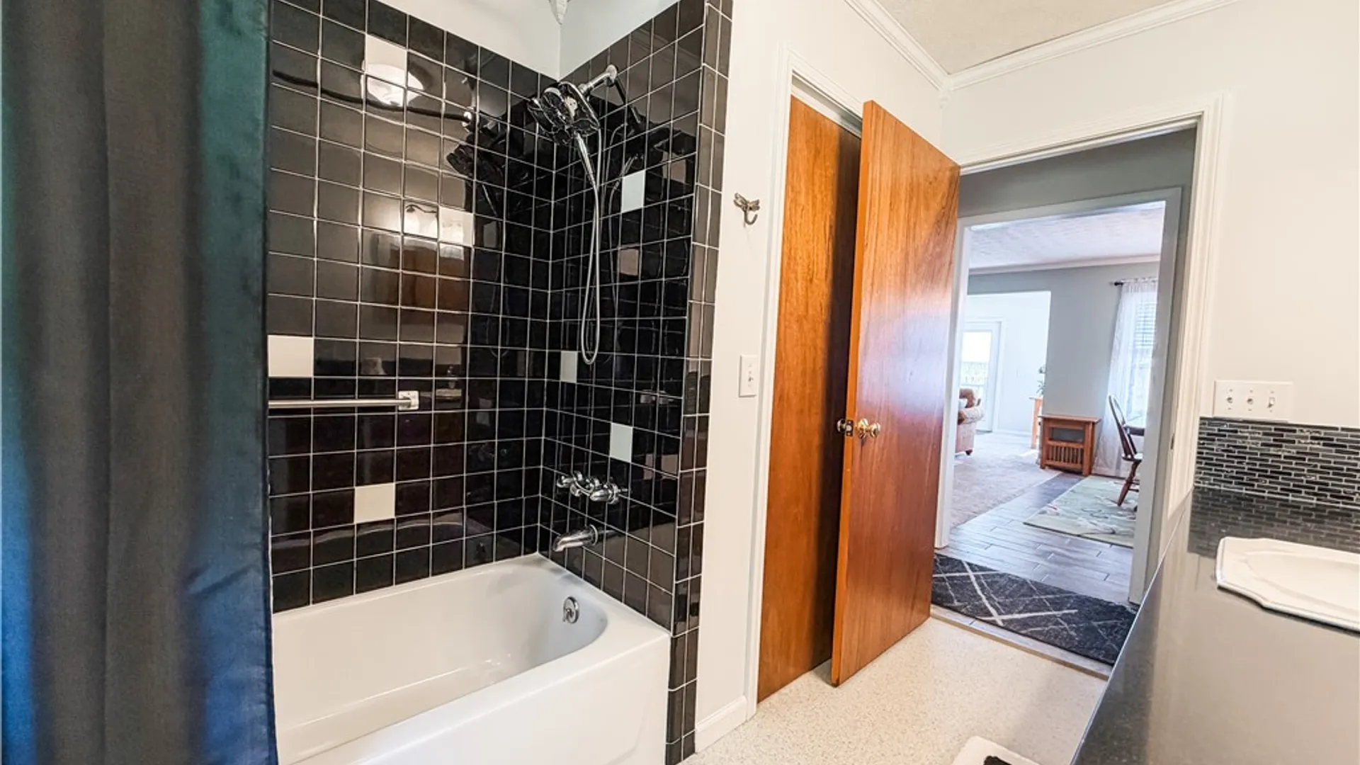 Property at 21 Scotts Lane, Venice, NY 13118 35