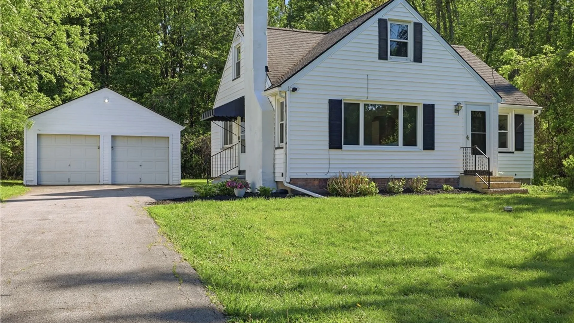 Property at 563 Holmes Road, Greece, NY 14626 2