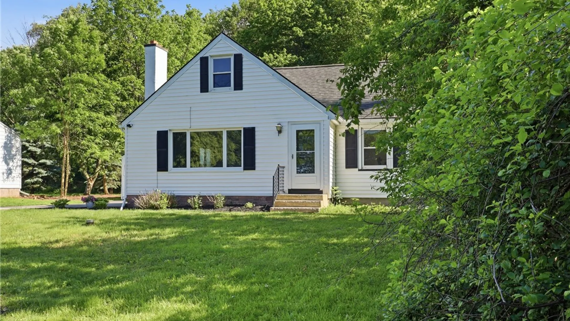 Property at 563 Holmes Road, Greece, NY 14626 3