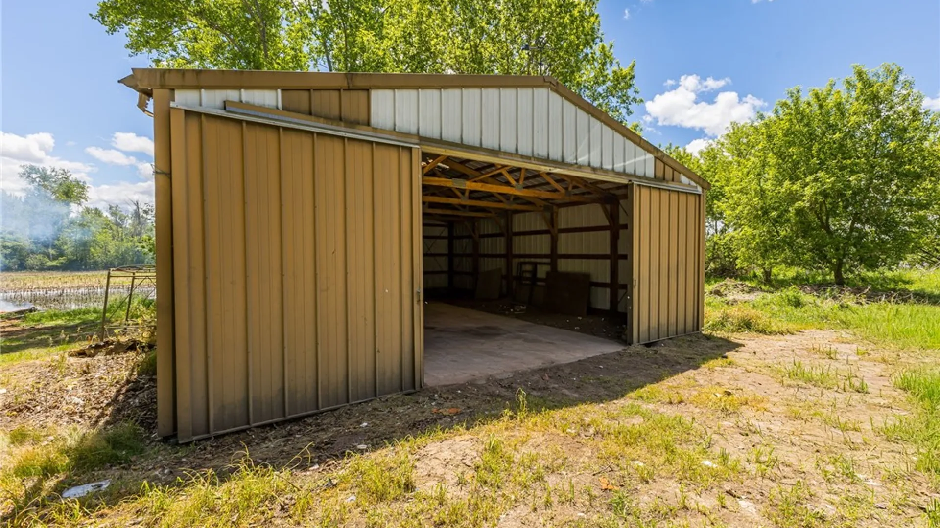 Property at 17156 Ladue Road, Clarendon, NY 14470 16