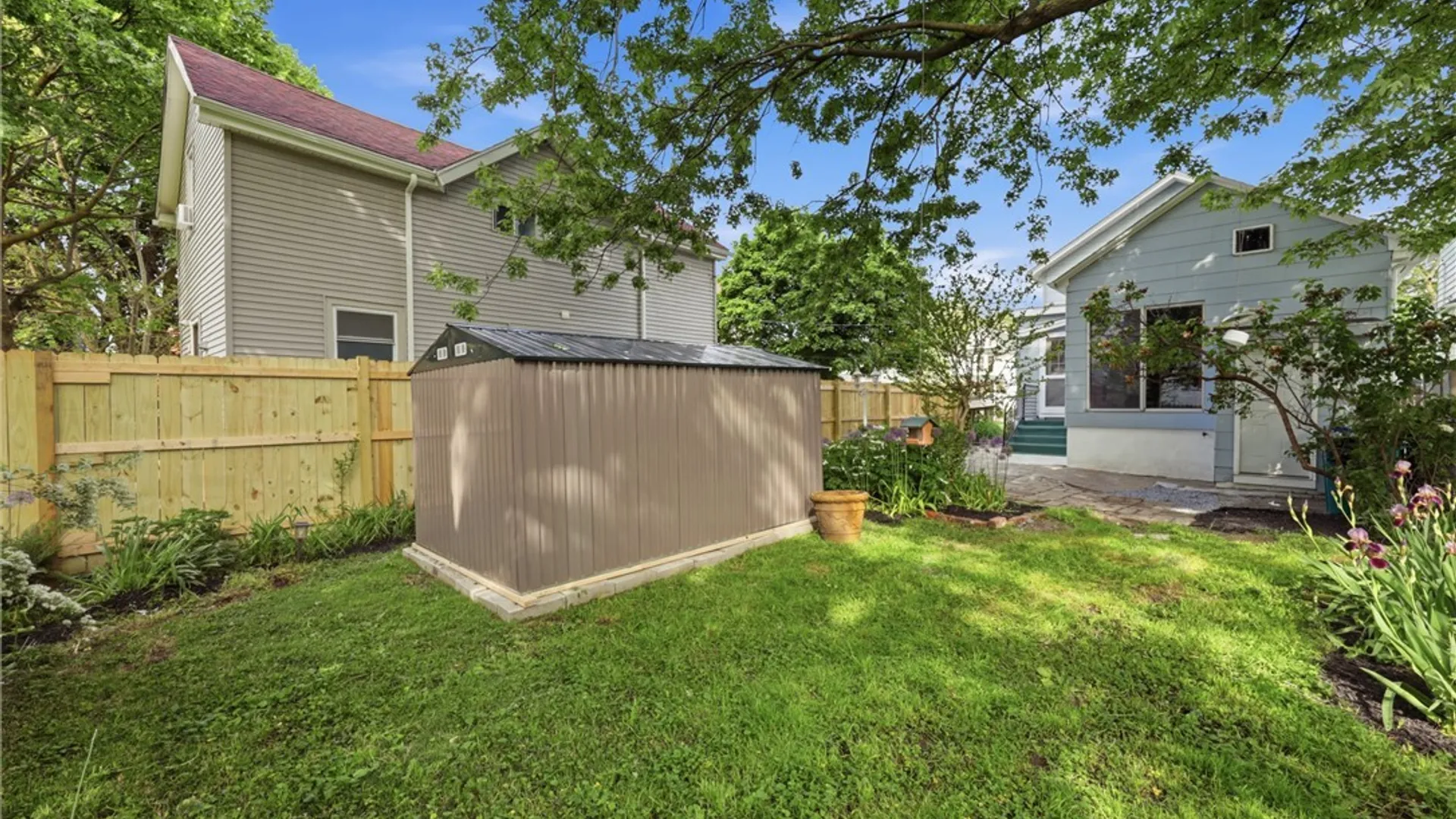 Property at 29 Pomona Place, Buffalo, NY 14210 25