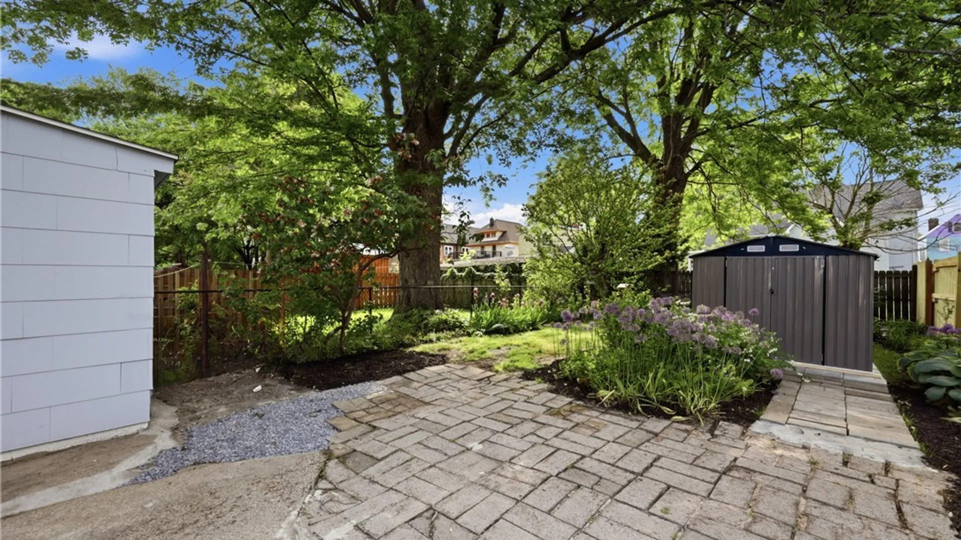Property at 29 Pomona Place, Buffalo, NY 14210 26