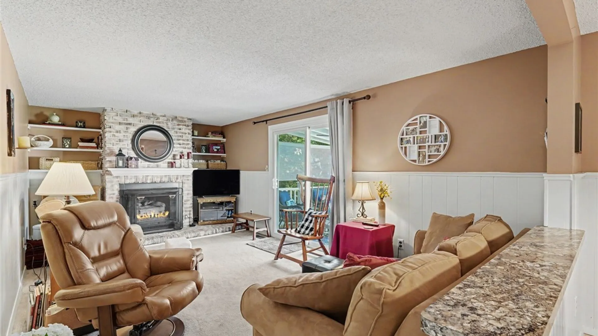 Property at 8 Vermont Place, West Seneca, NY 14224 13