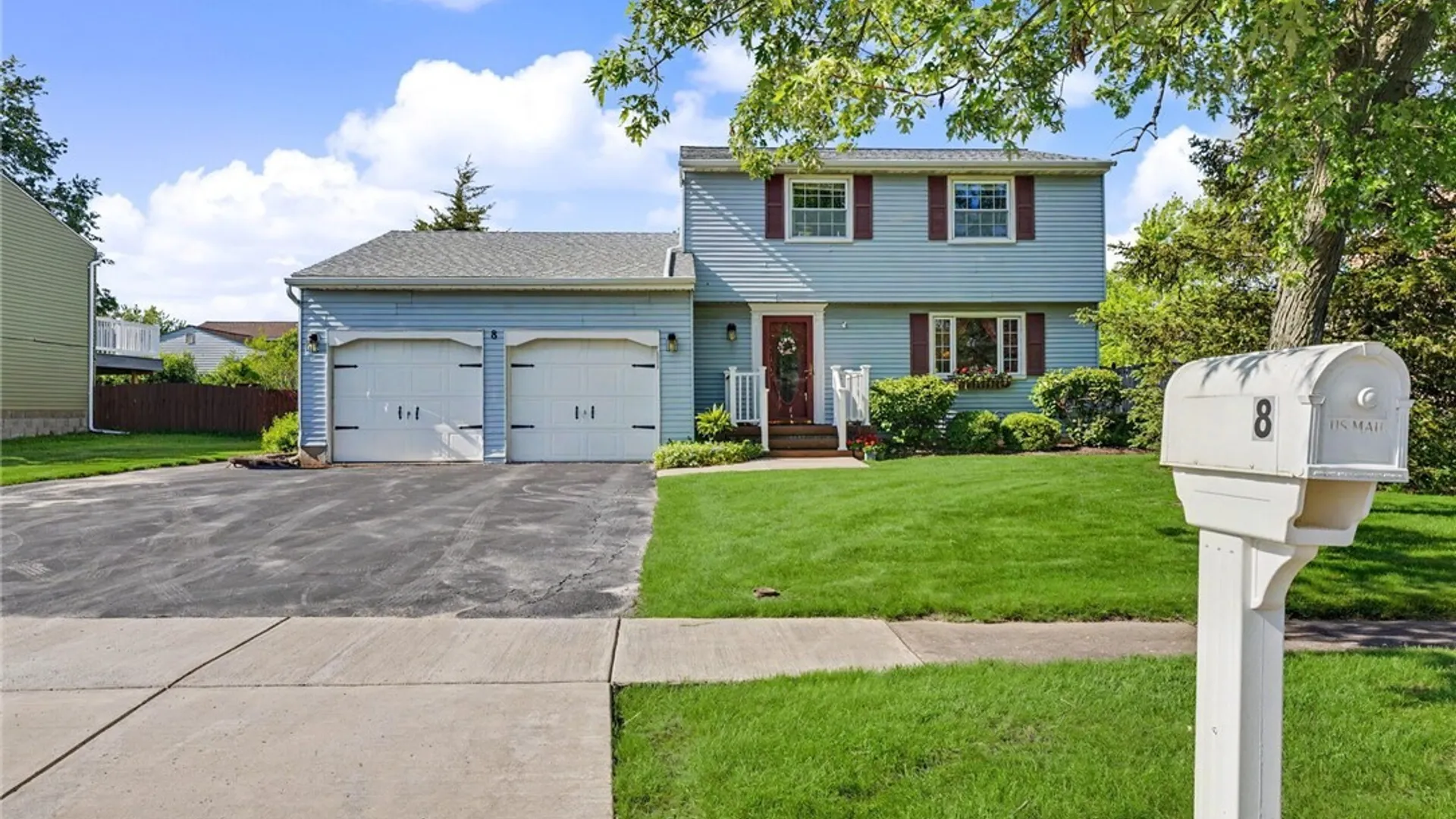 Property at 8 Vermont Place, West Seneca, NY 14224 3