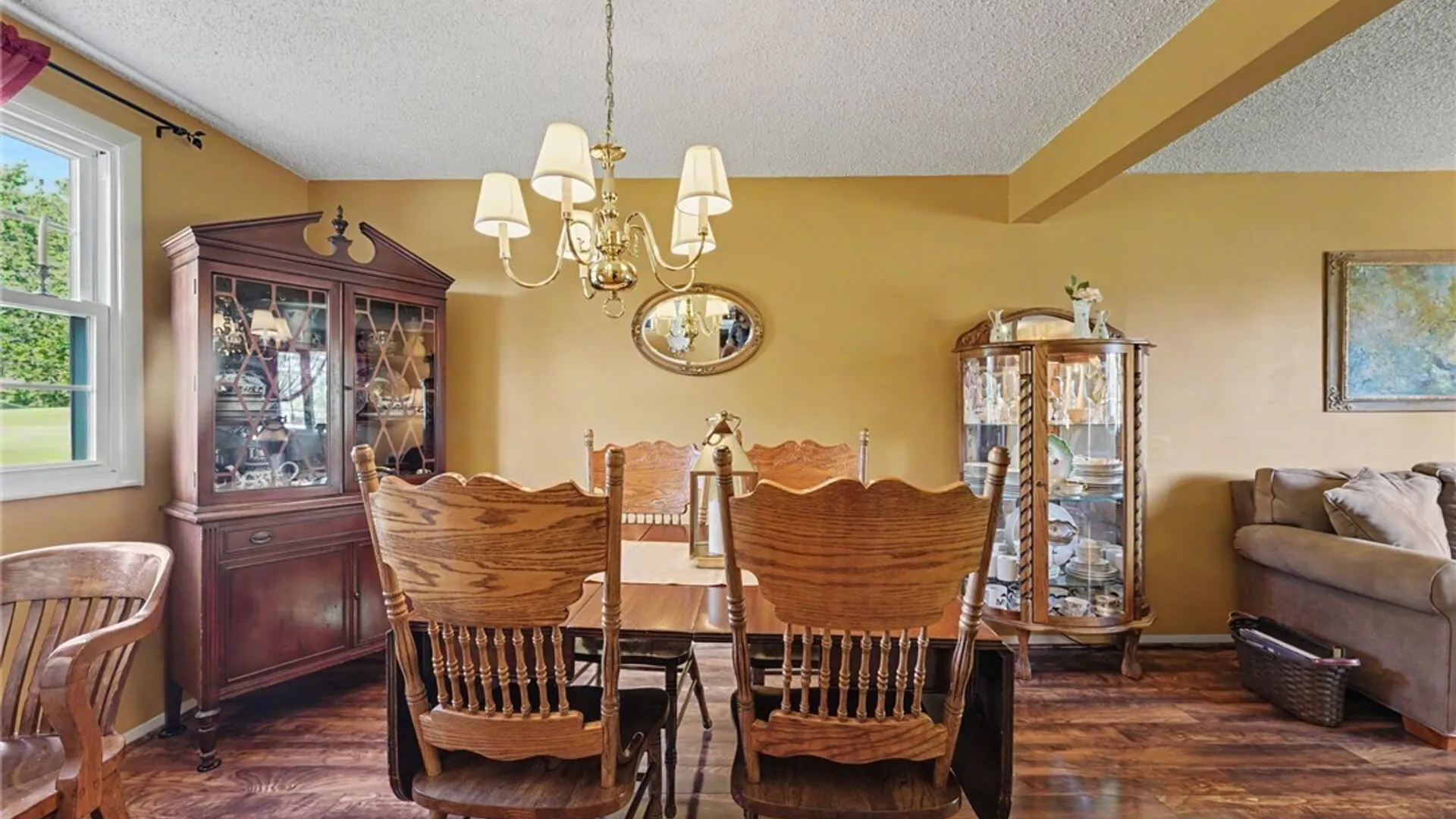 Property at 8 Vermont Place, West Seneca, NY 14224 9