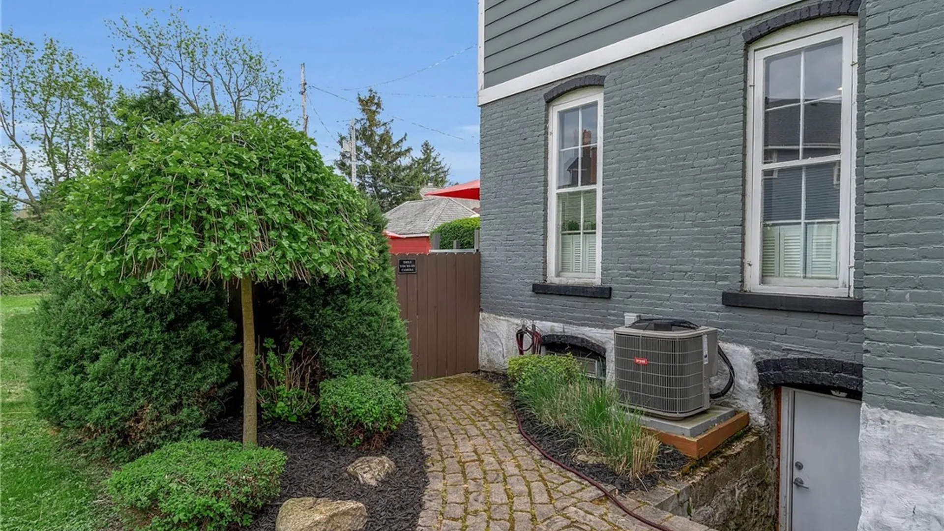 Property at 345 Virginia Street, Buffalo, NY 14201 2
