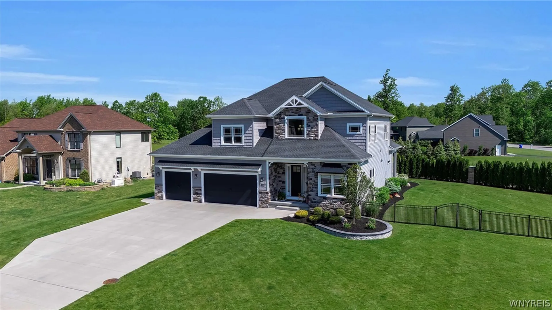 Property at 9008 Roberts Grove, Clarence, NY 14031 3
