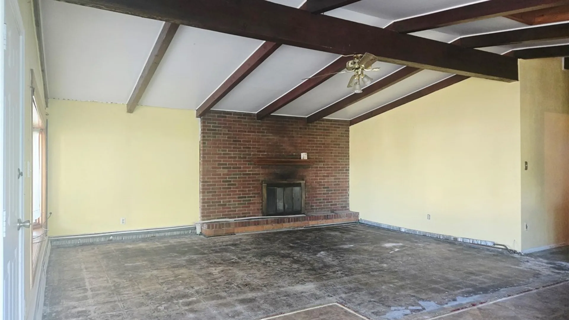 Property at 1004 Enola Road, Grand Island, NY 14072 4