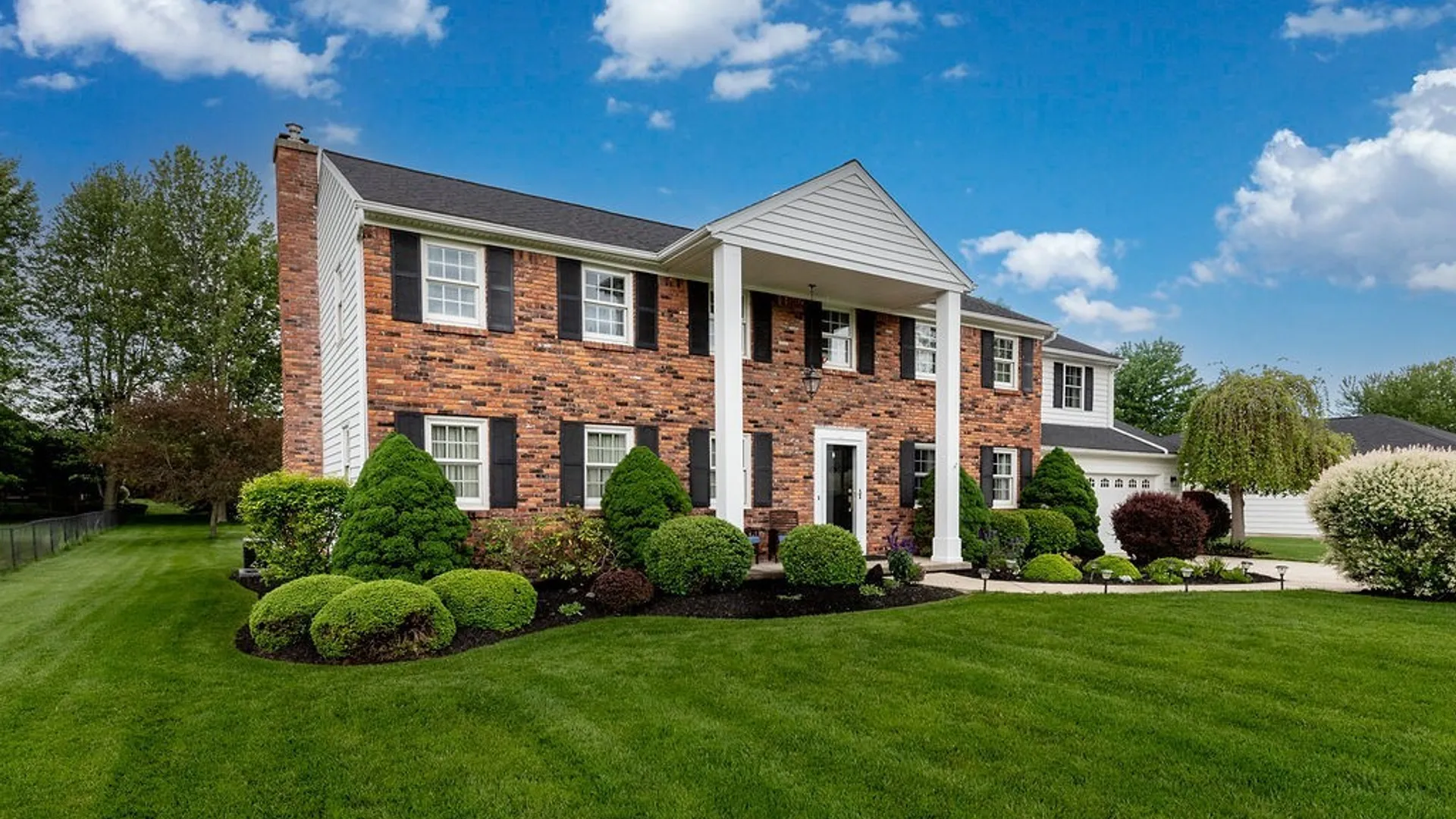 Property at 8085 Roseville Lane, Clarence, NY 14051 2