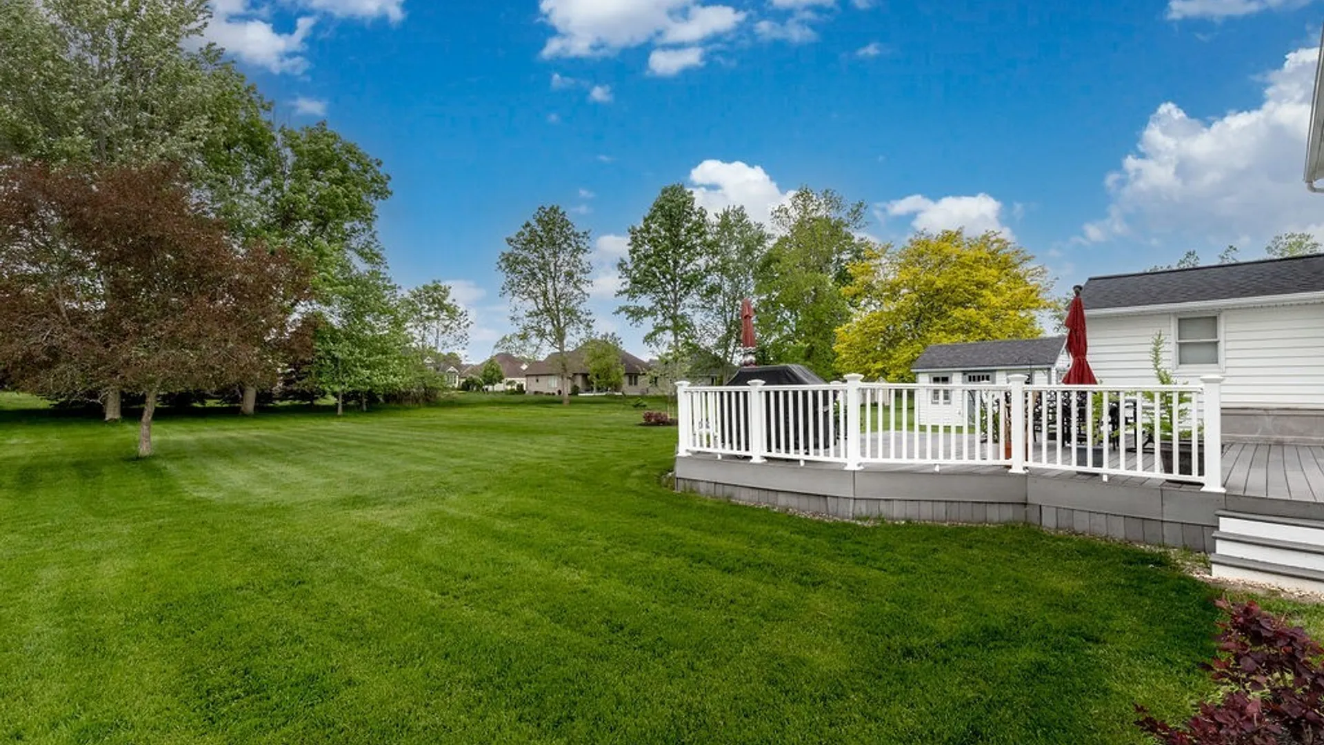 Property at 8085 Roseville Lane, Clarence, NY 14051 36