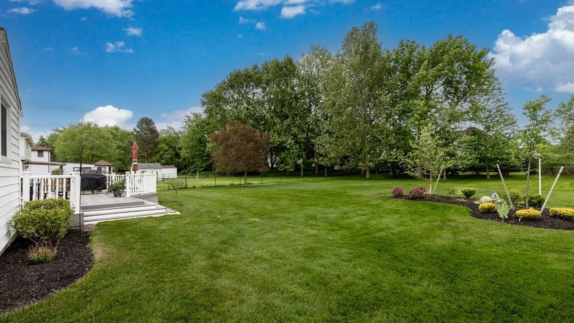 Property at 8085 Roseville Lane, Clarence, NY 14051 40